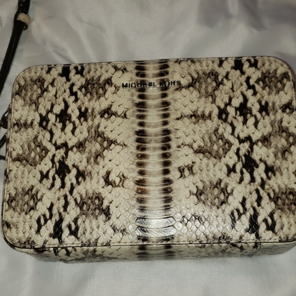 Michael Kors crossbody